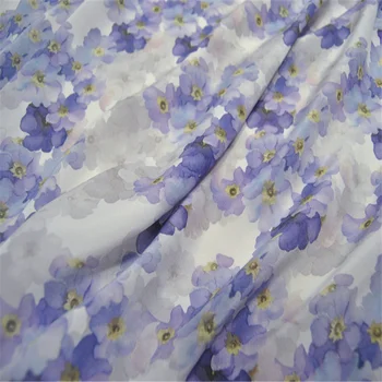 Grațios Material Tablou Floral Violet Mătase Crep De Chine Tesatura cu Design Frumos Senzație de Moale pentru Rochie